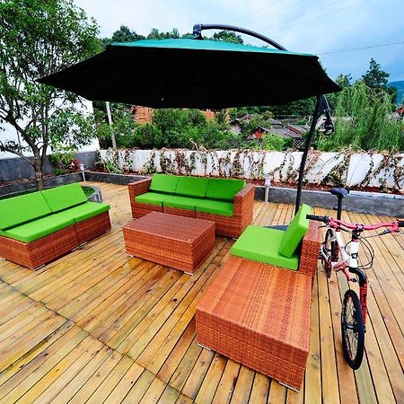 Bike Lijiang Lodge & Club Exterior foto